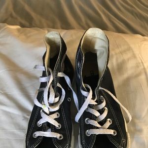 Black converse